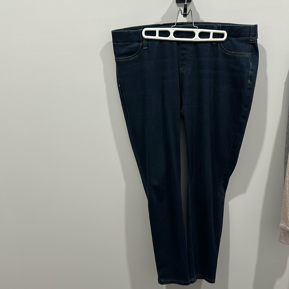 Women’s Pull on jeans